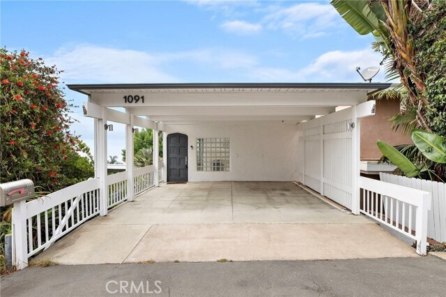 Building Photo - 1091 La Mirada St