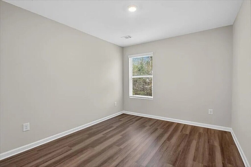 Building Photo - 111 Brexley Dr