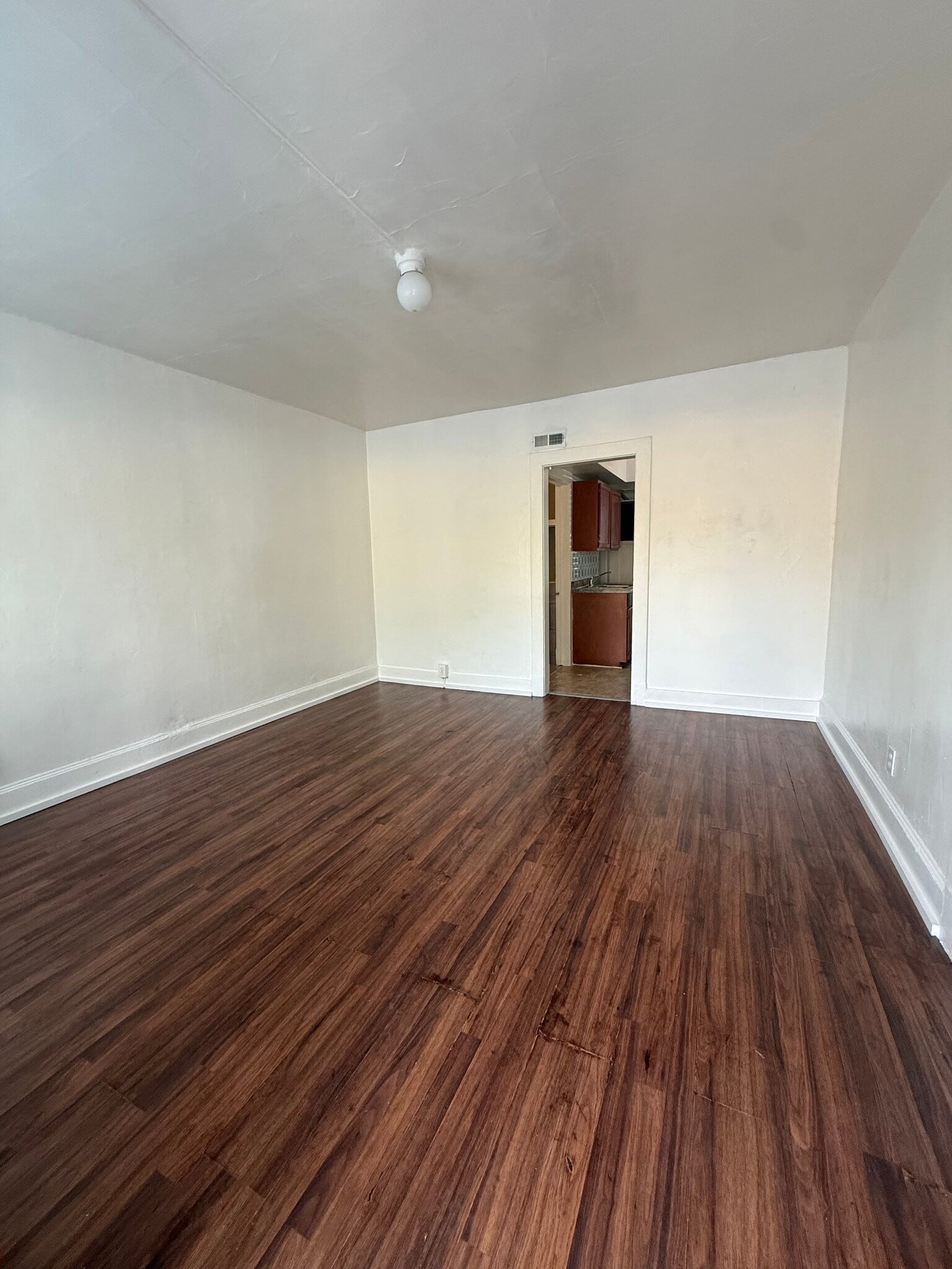 Building Photo - 216 W Fayette Ave