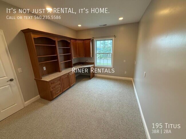 Building Photo - 195 Titus-