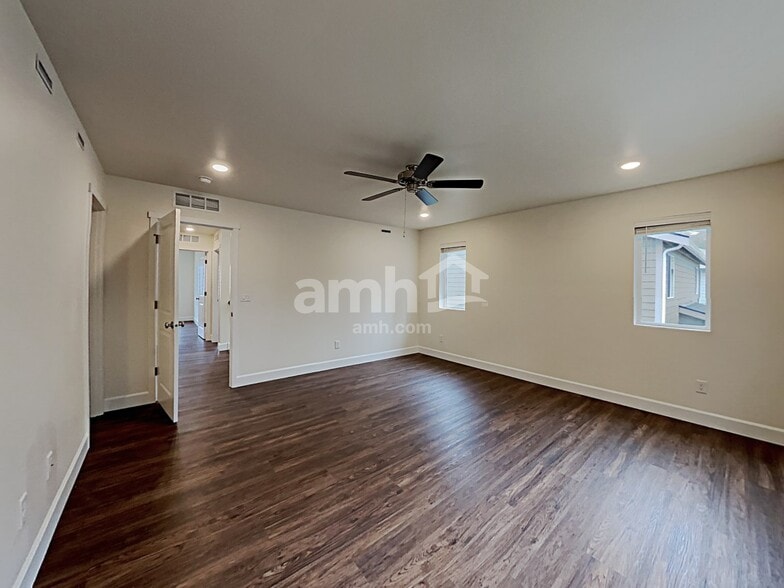 Building Photo - 4234 177th St E