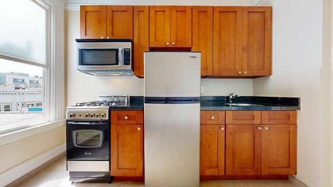 Building Photo - 445 Octavia St