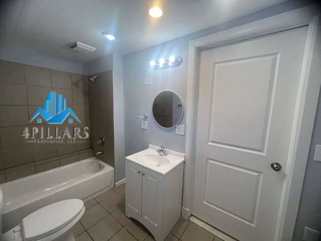 Building Photo - 5647 Sohl Ave