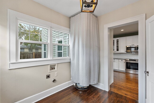 Building Photo - 134 22nd Ave N