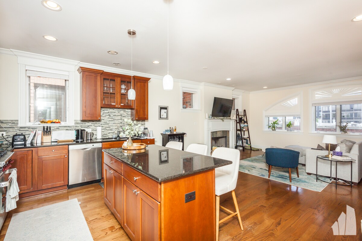 Building Photo - 2708 N Lehmann Ct