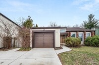 Building Photo - 8119 Oriole Dr