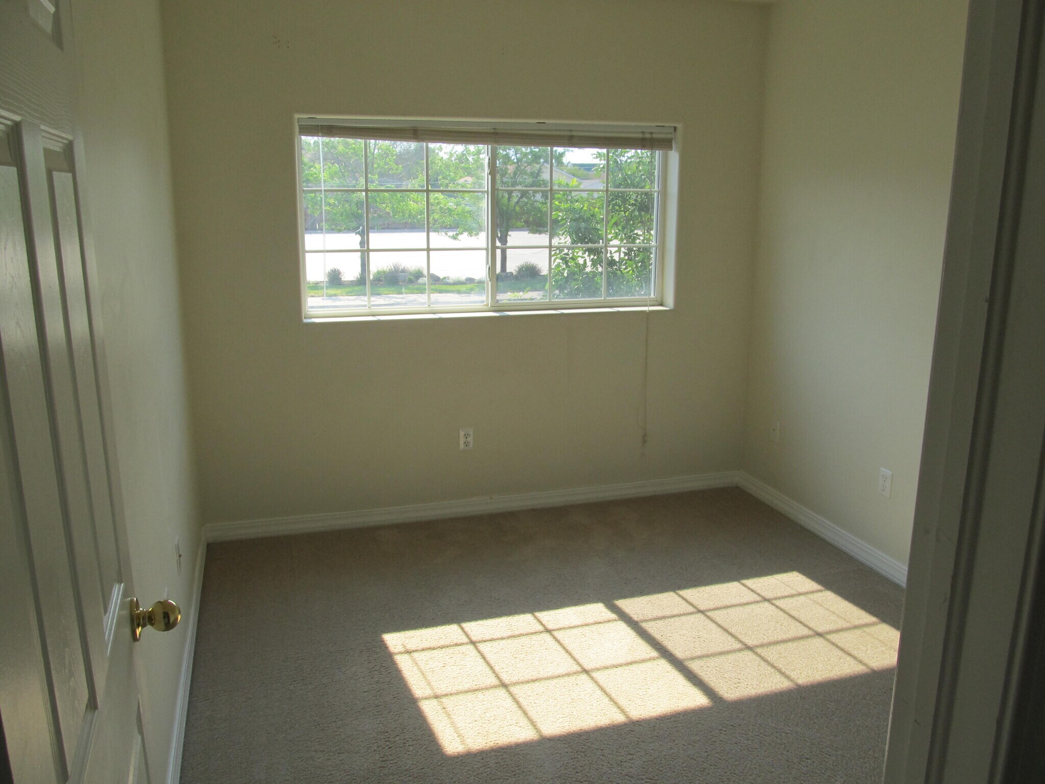 Building Photo - 4006 Cheyenne St #A