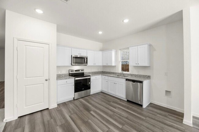 Building Photo - 10308 Holy Cross Ln