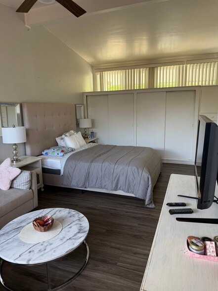 Building Photo - 9918 Mollyknoll Ave