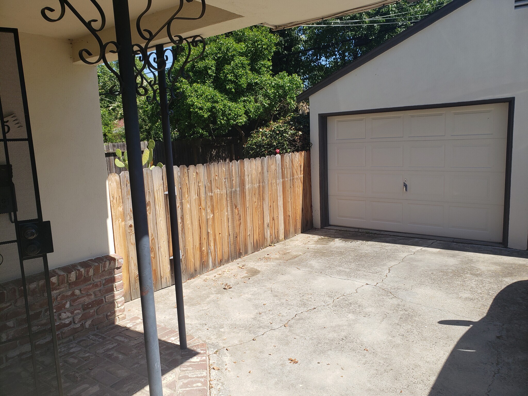 Building Photo - 1375 56th St