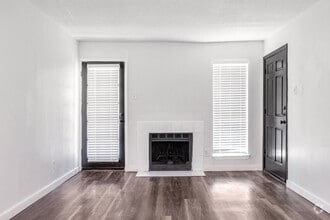 Interior Photo - Baxter