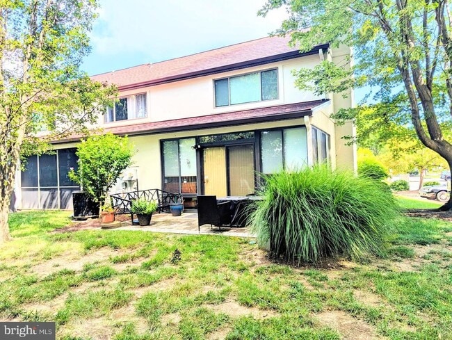 Building Photo - 54 Queen Caroline Ct