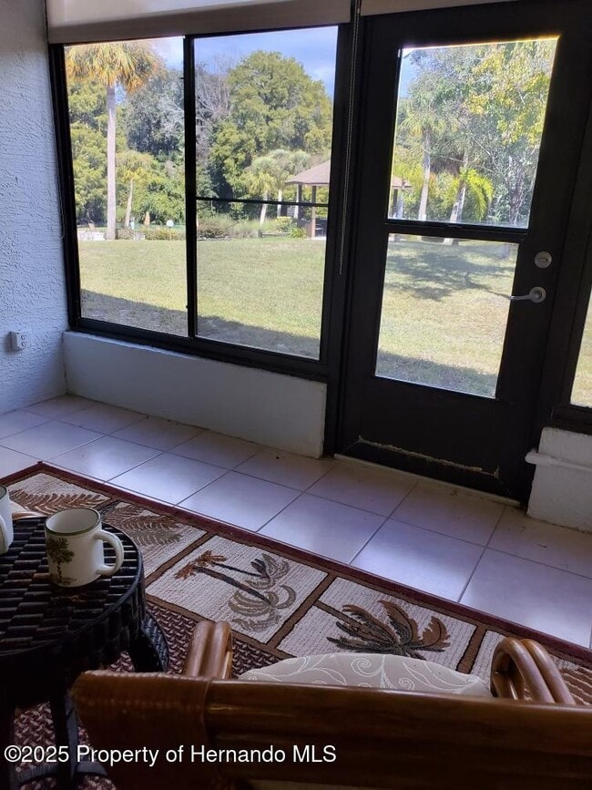 Building Photo - 6630 River Run Blvd