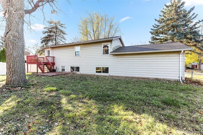 Building Photo - 22582 Winfield Rd