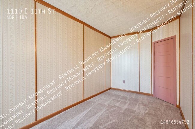 Building Photo - Available Now! 4 Bedroom Townhome in Eddys...