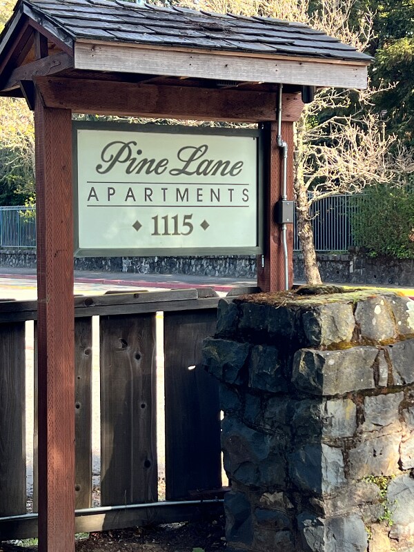 Building Photo - 1115 Sir Francis Drake Blvd