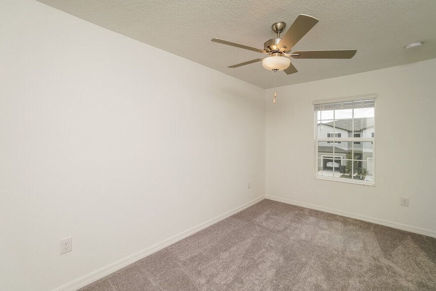 Building Photo - 2183 Great Sapphire Ln