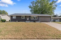 Building Photo - 3 Bedroom Rental in Milan