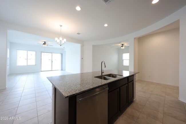 Building Photo - 7683 W Smoketree Dr