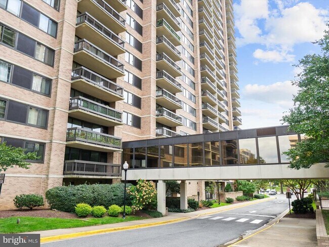 Building Photo - 5501 Seminary Rd