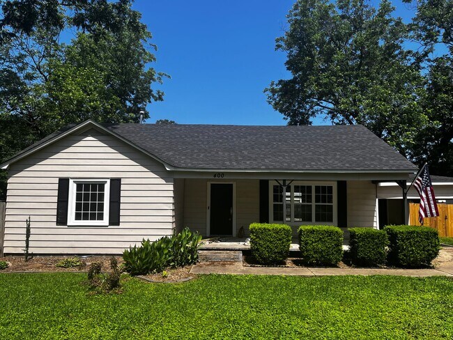 Primary Photo - Freshly updated home with privacy fence in...