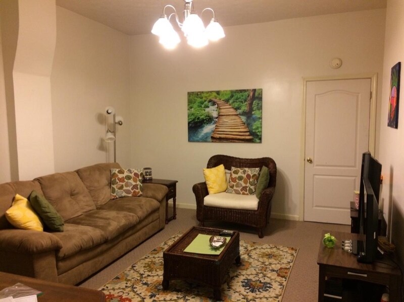 Building Photo - 154 Pearl St