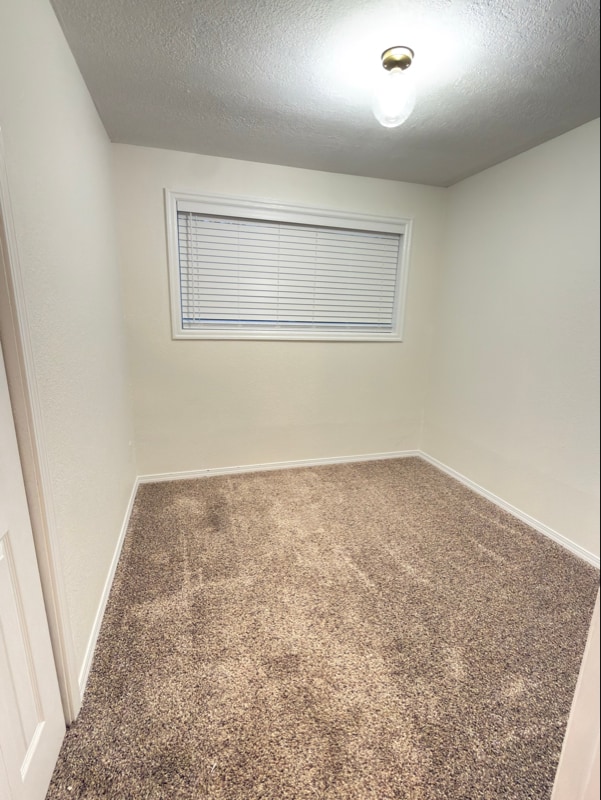 Building Photo - 1432 Park Ave NE