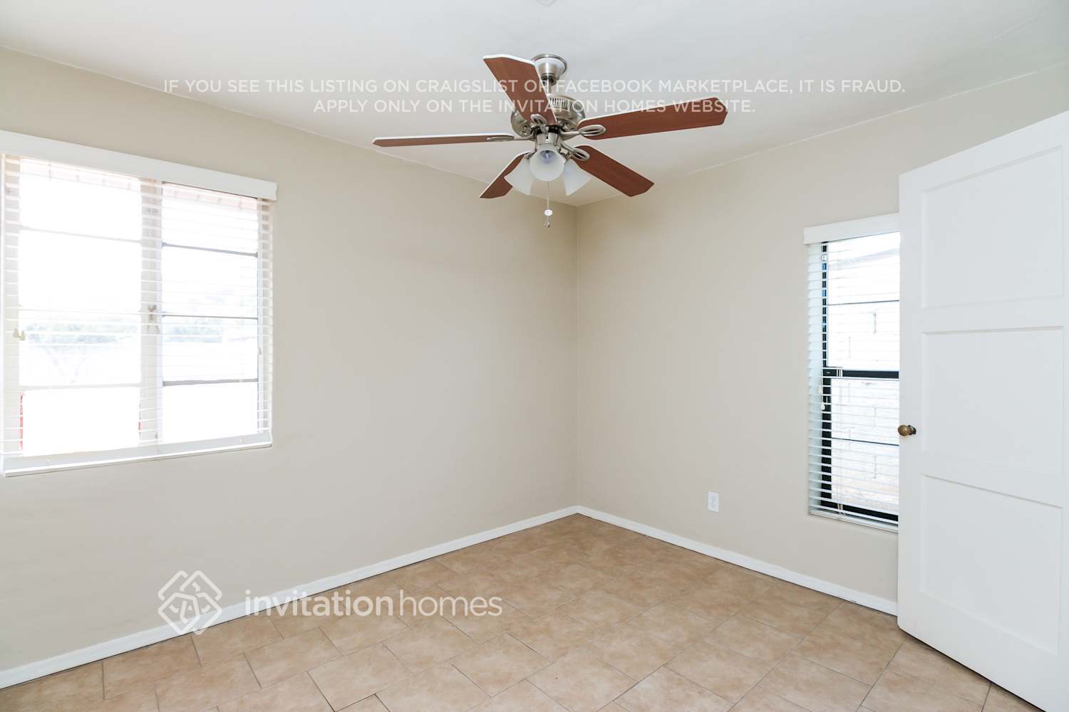 Building Photo - 525 W 6th Dr