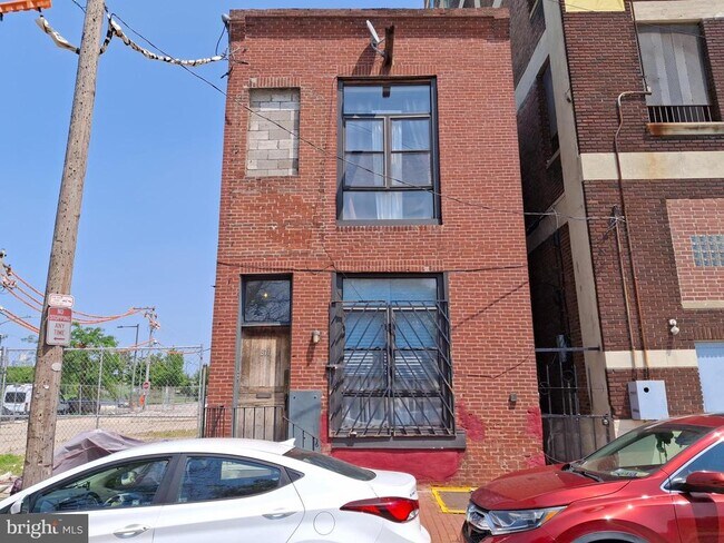 Building Photo - 311 N Randolph St