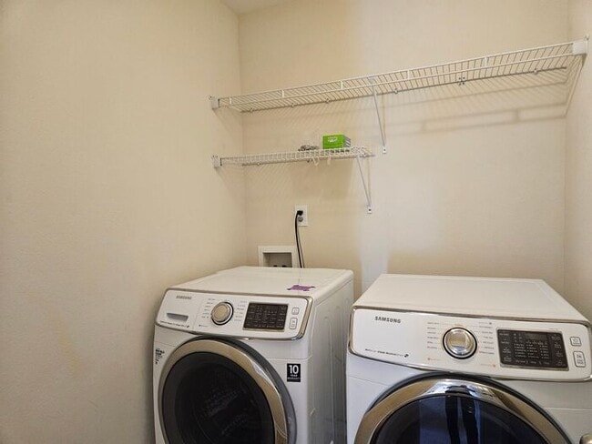 Building Photo - Bent Creek Plantaion