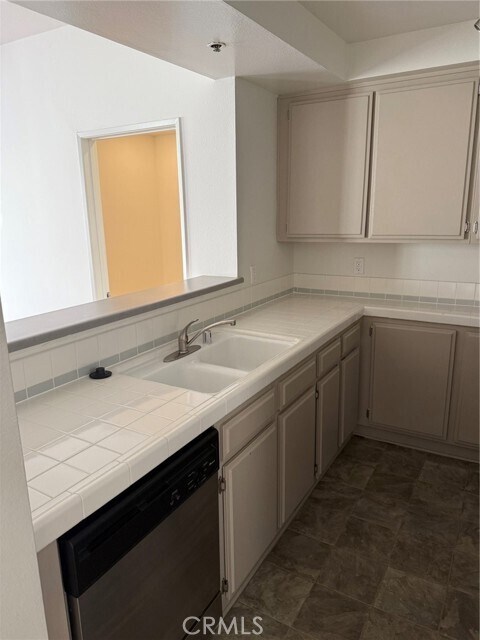 Building Photo - 8614 Burton Way