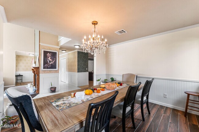 Building Photo - 5641 Hickory St