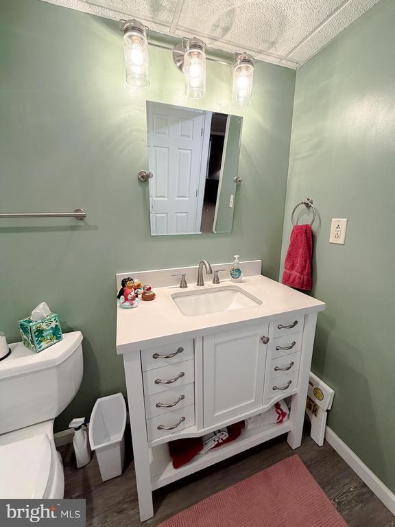 Building Photo - 23118 Silverberry Way
