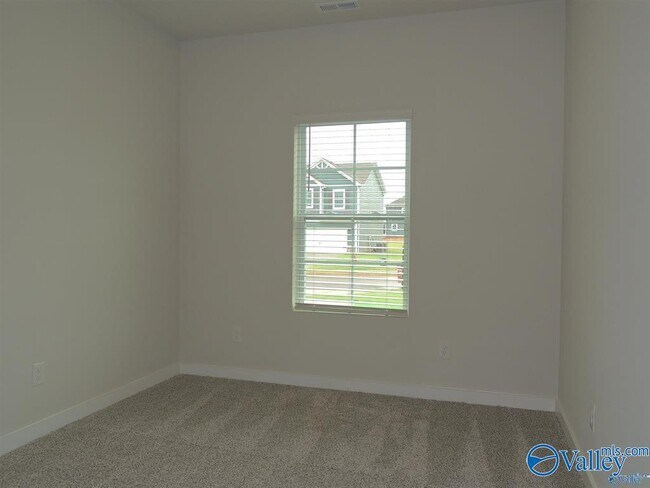 Building Photo - 26338 Valley Ridge Rd