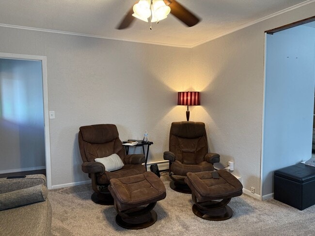 Building Photo - Charming Character Home with Screened Porch & Main Floor Laundry in North Branch