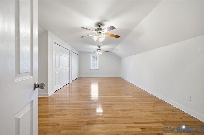 Building Photo - 6613 St Laurence Dr