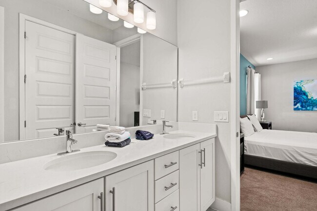 Building Photo - 301 Burma St