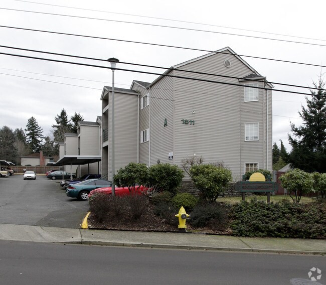 Building Photo - College Park Apartments