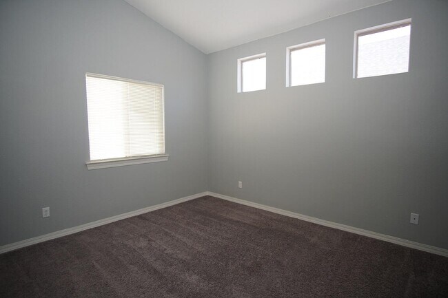 Building Photo - 14221 Peyton Edwards Ave