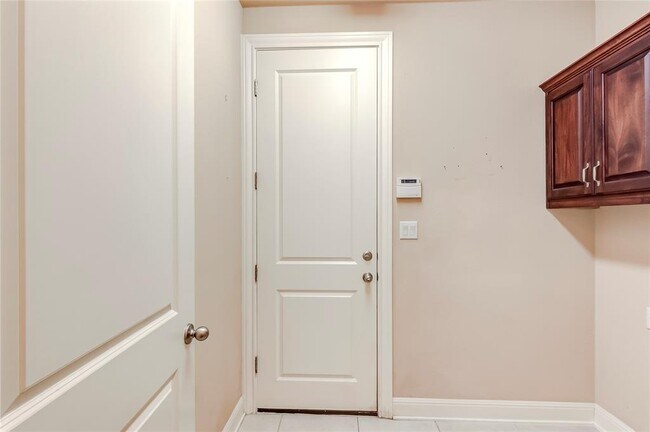 Building Photo - 4103 Front Range Ln