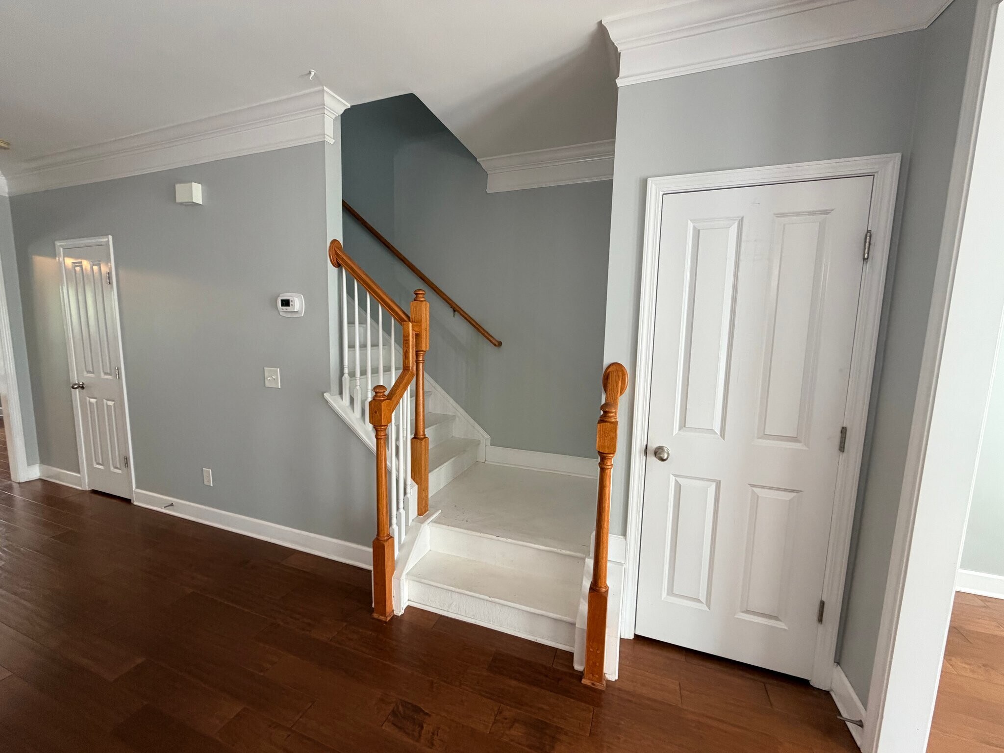Building Photo - 7031 Sunnywood Dr