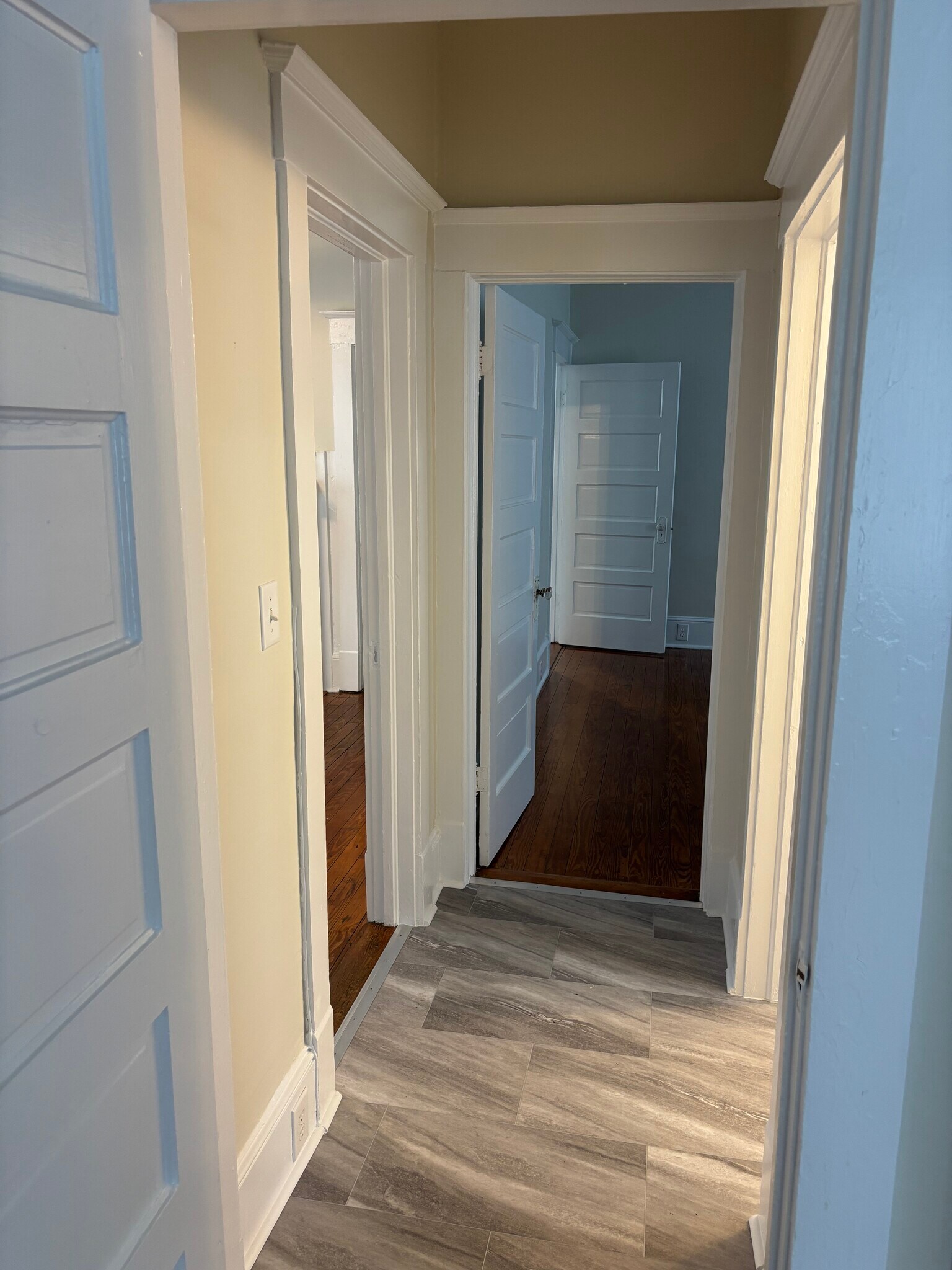 Building Photo - 1904 Perry Ave