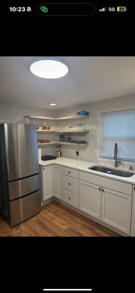 Building Photo - 5113 W Lexington St