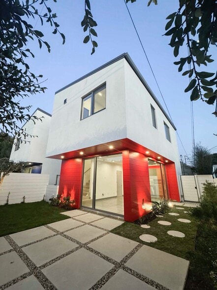 Building Photo - 12529 Wagner St