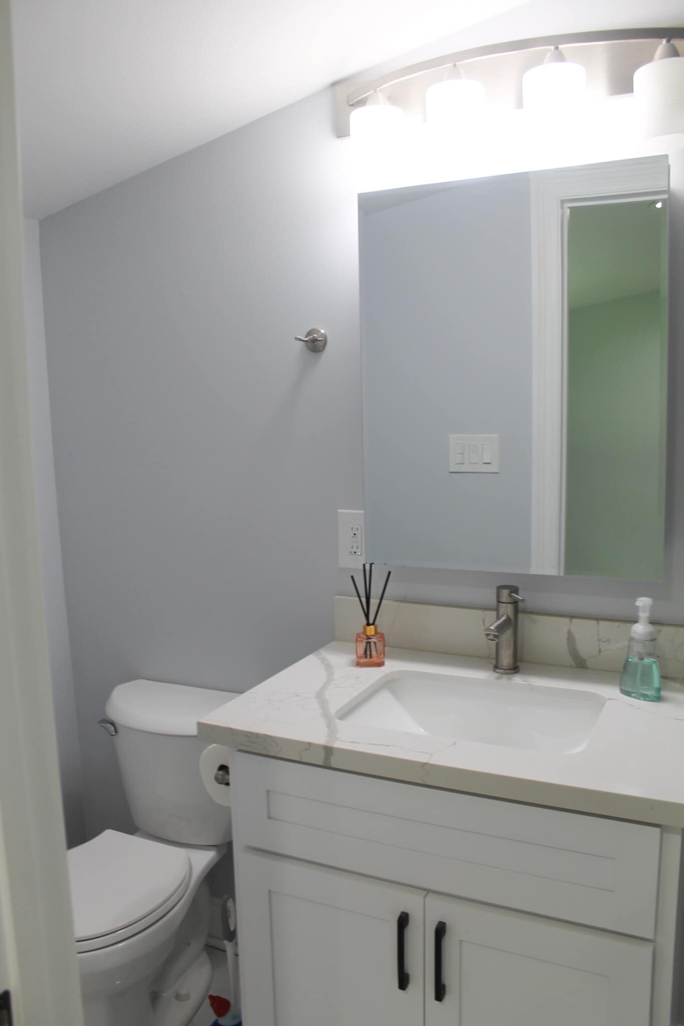 Building Photo - 2133 Generes Dr