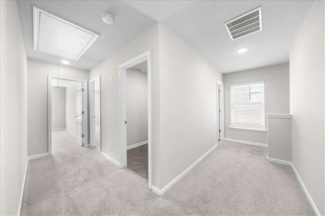 Building Photo - 200 Vickery Ln