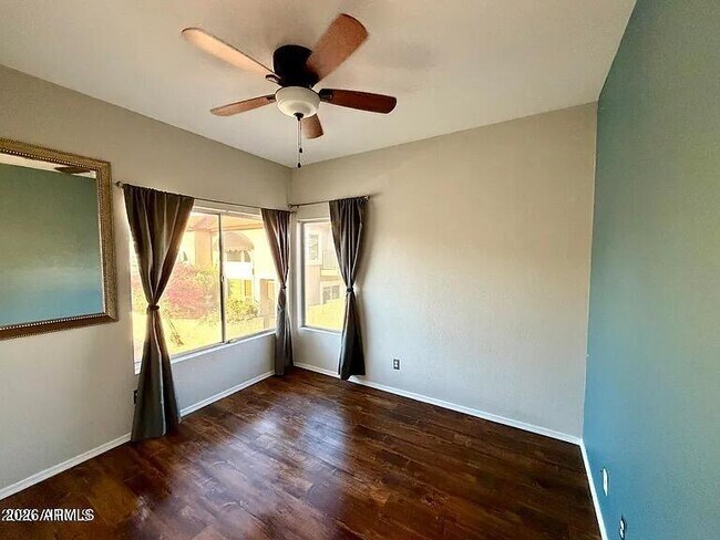 Building Photo - 10232 N 12th Ct