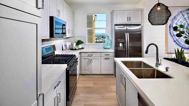 Building Photo - 1219 Sunrise Way