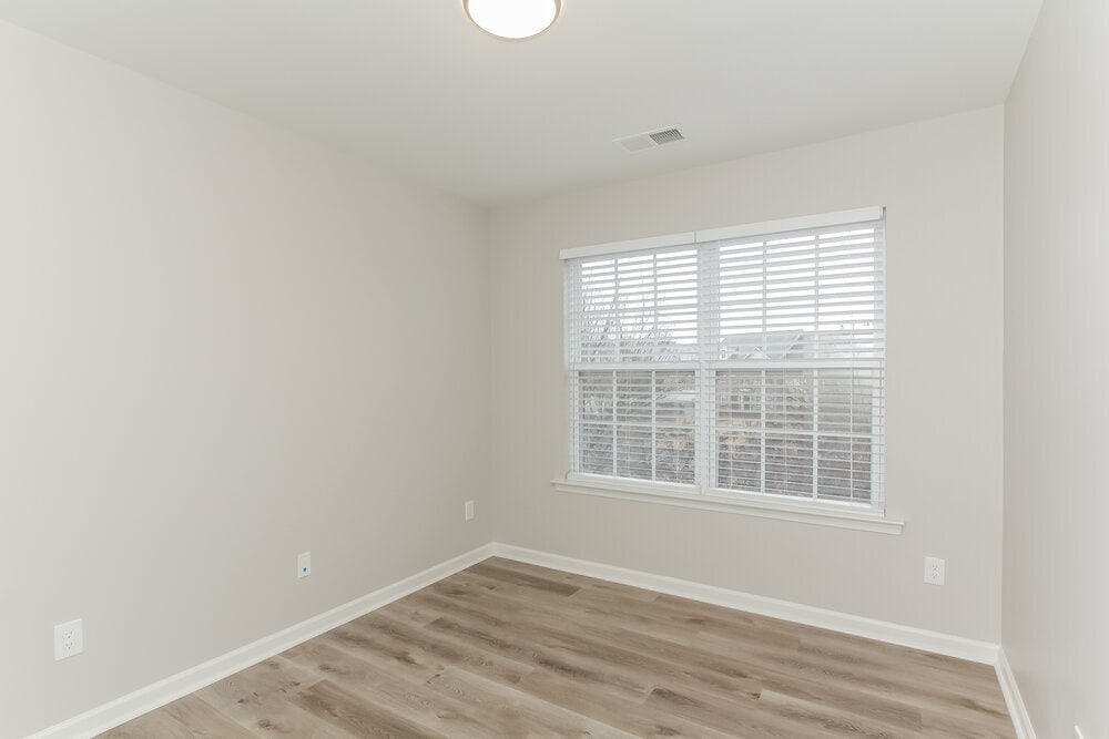 Building Photo - 9948 Evergreen Terrace Dr