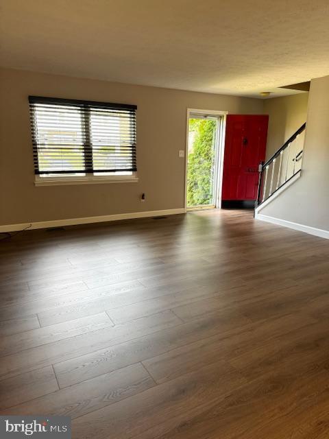 Building Photo - 1296 Holmespun Dr